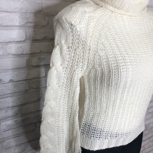 Planet Gold cream cable sweater, NWT, XS - Picture 5 of 6